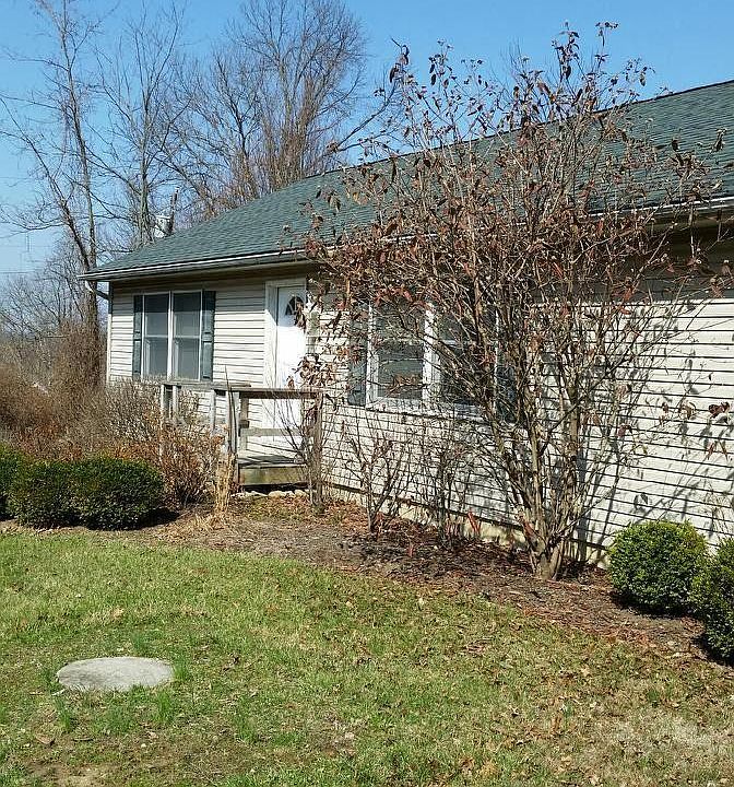 2nd image of 872 Klondyke Rd
