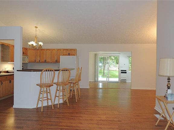 5th image of 4539 Coe Ave
