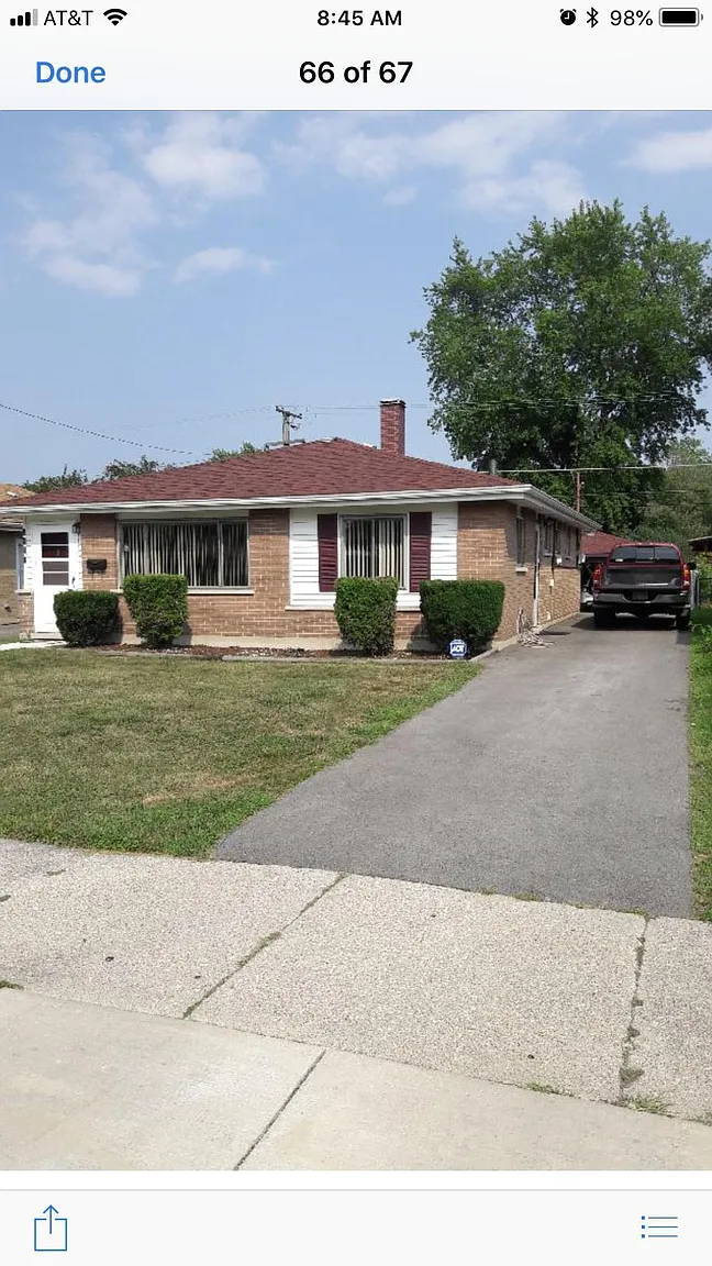 1367 Greenbay Ave photo 1