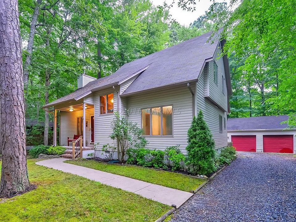 17 Moonraker Rd.