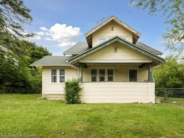 2202 Joliet St, Flint, MI 48504