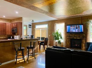 1411 Silverstone Dr, Carpentersville, IL 60110