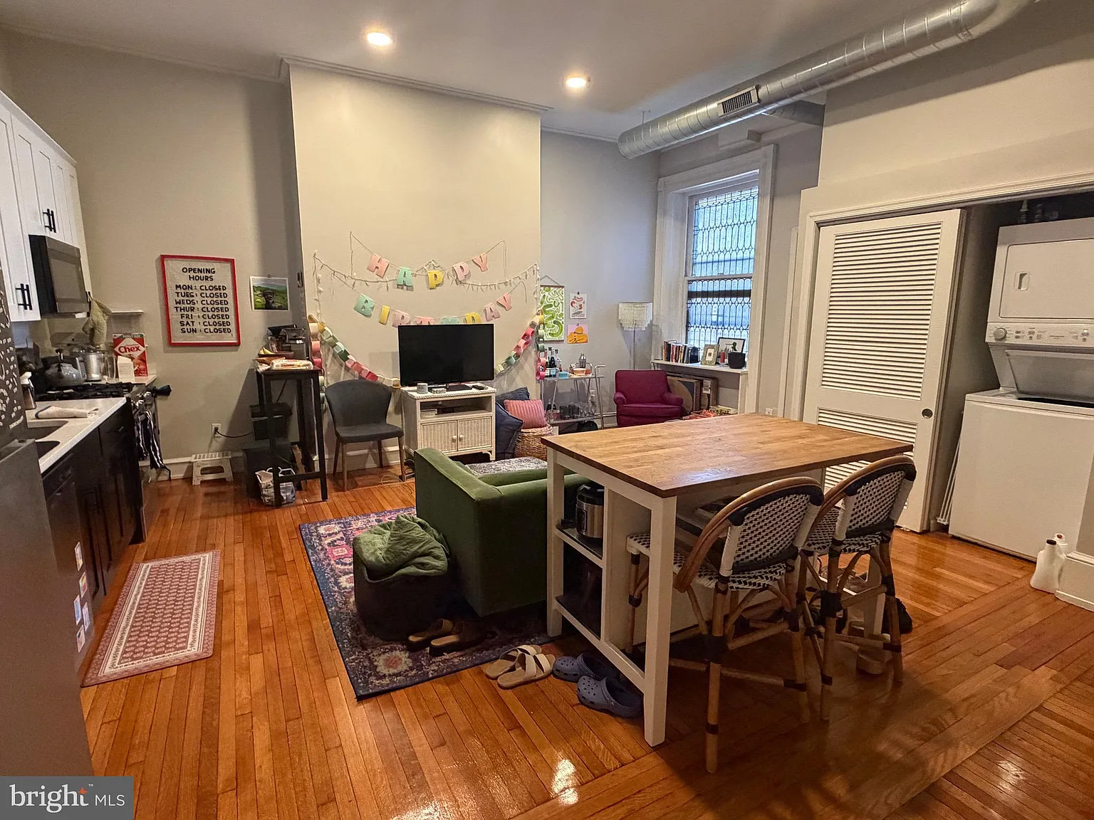 2 bed, 1000 sqft, $2,500 — Photo 3