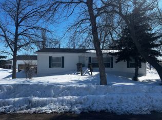 12 N 5th St, Ipswich, SD 57451