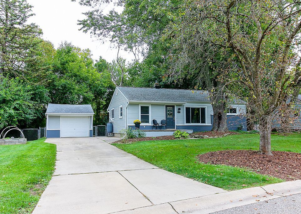 1st image of 3181 Baylis Dr