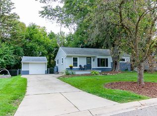 3181 Baylis Dr, Ann Arbor, MI 48108
