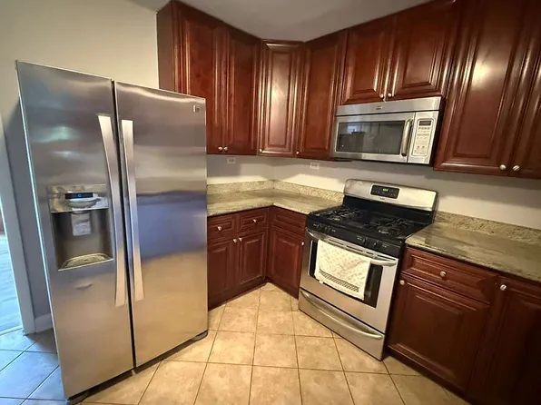 1111 Holiday Ln Unit 3, Des Plaines, IL 60016