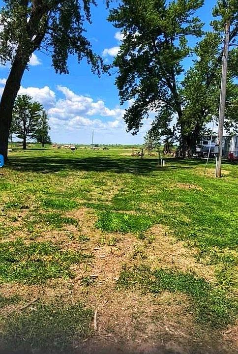 2nd image of 109 Mobile Ln