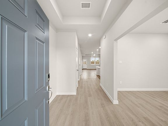 4th image of 2625 Village Azalea Dr