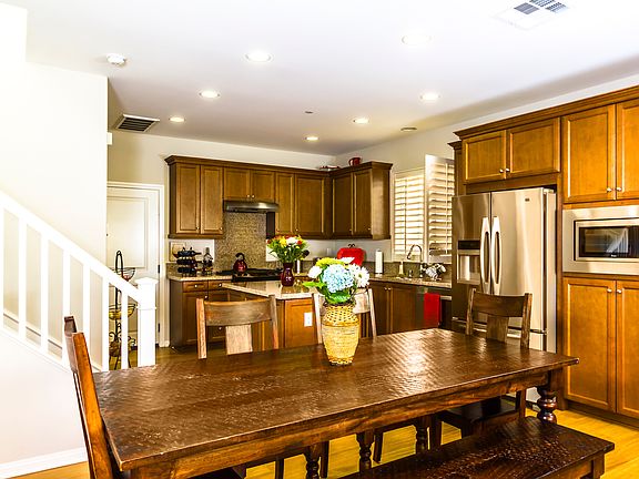 Modern & Comfort Living