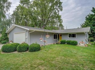 2002 Sheridan Dr, Madison, WI 53704