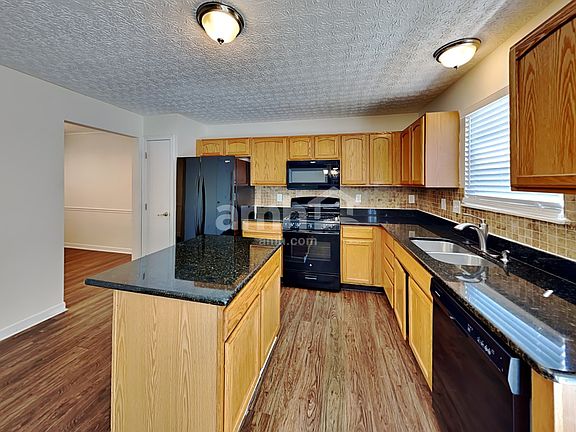 3rd image of 4513 Edgarton Dr