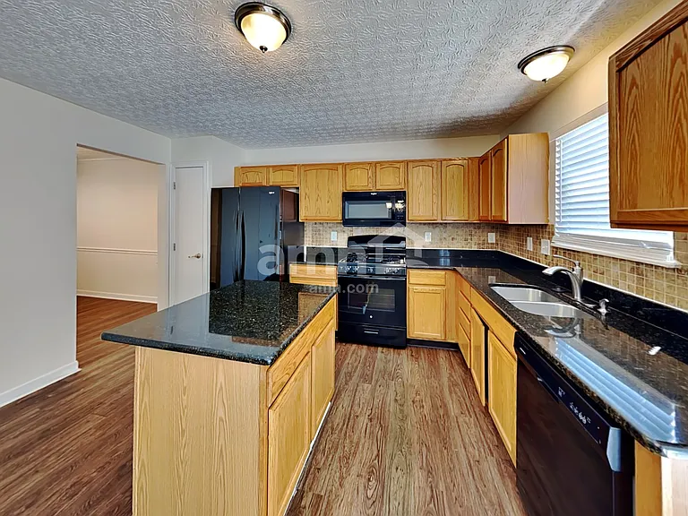 4513 Edgarton Dr — Photo 3
