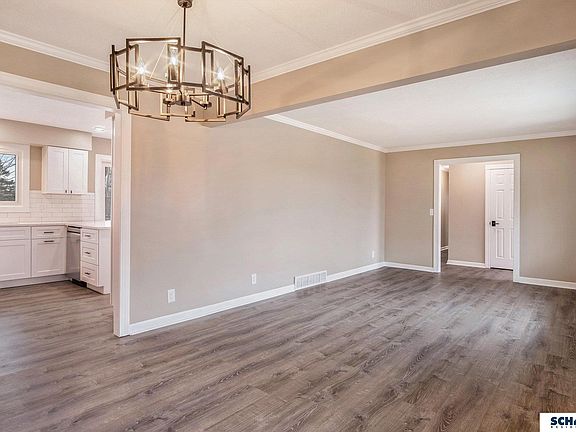 4th image of 11641 Queens Dr