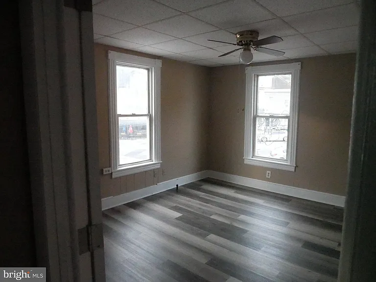 707 Wood Ave #1 — Photo 5