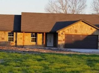 132 Round Up Dr, Liberty Hill, TX 78642