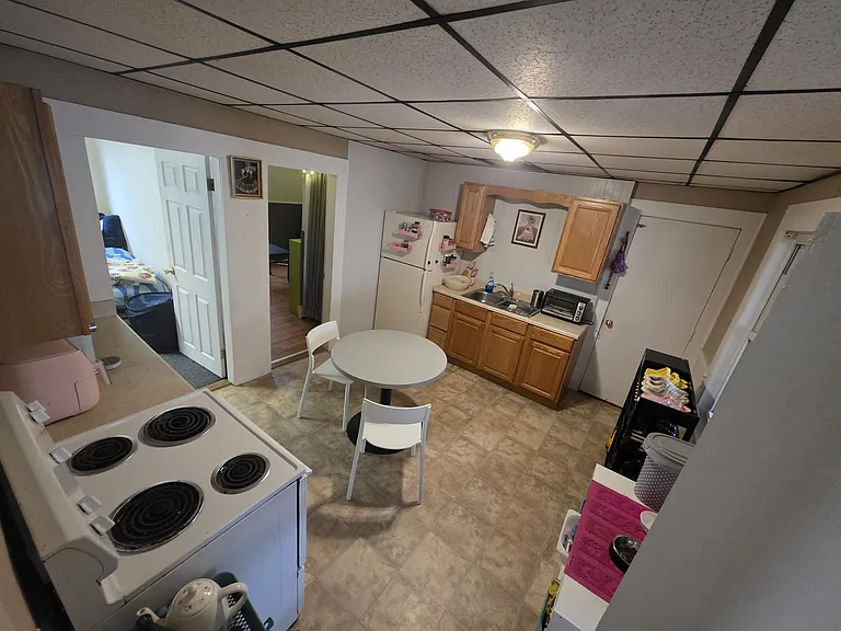 139 Greenwood St #2 — Photo 3