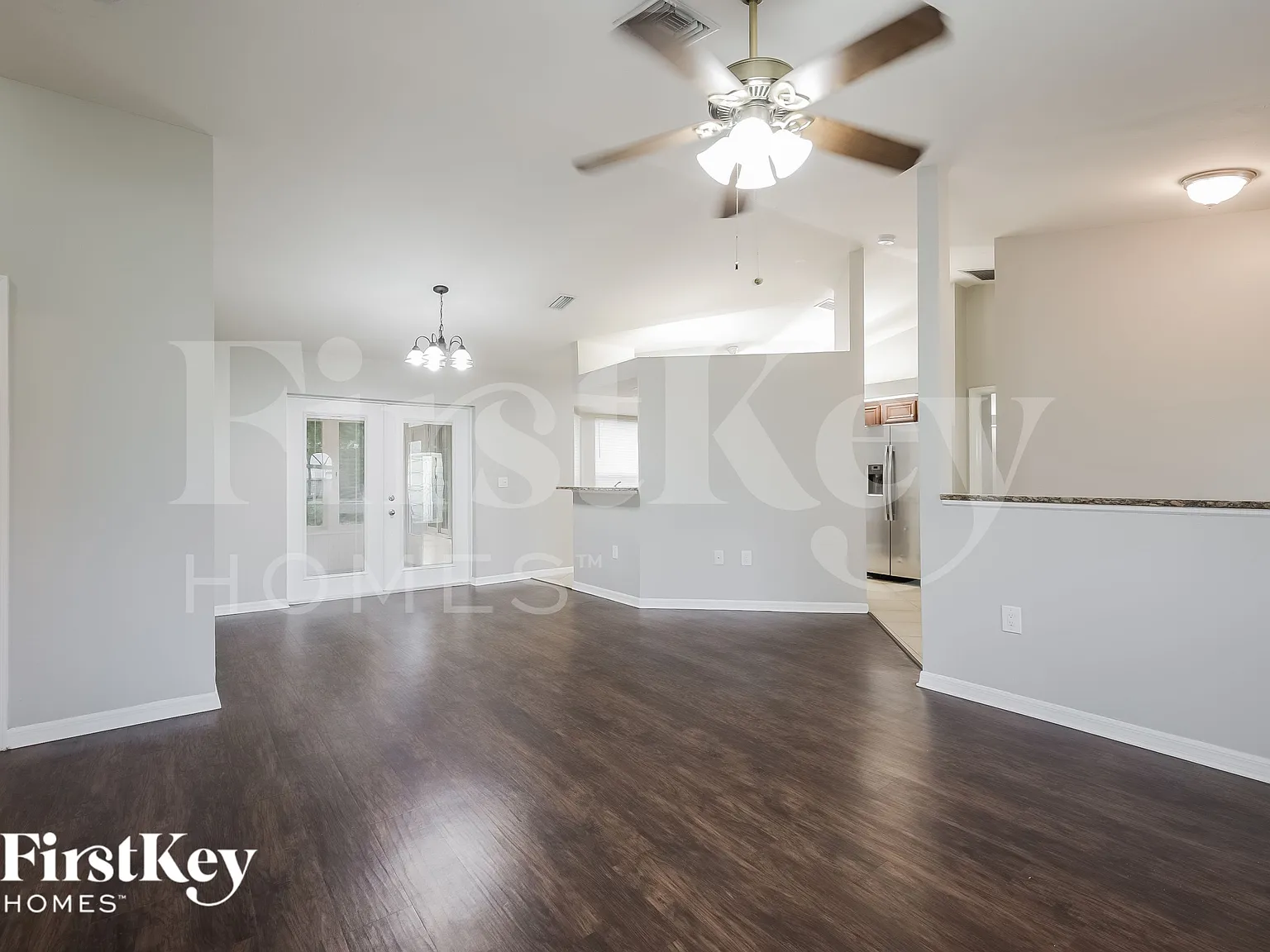 3 bed, 2.0 bath, 1367 sqft, $2,775 — Photo 4