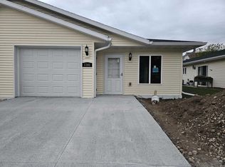 Macktown Condos, Reedsburg, WI 53959