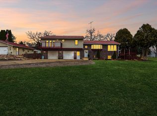 3636 West Rockport Road, Janesville, WI 53548