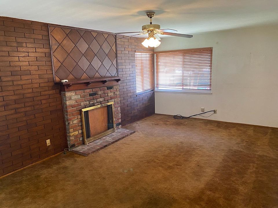 1st image of 840 Selby Ln