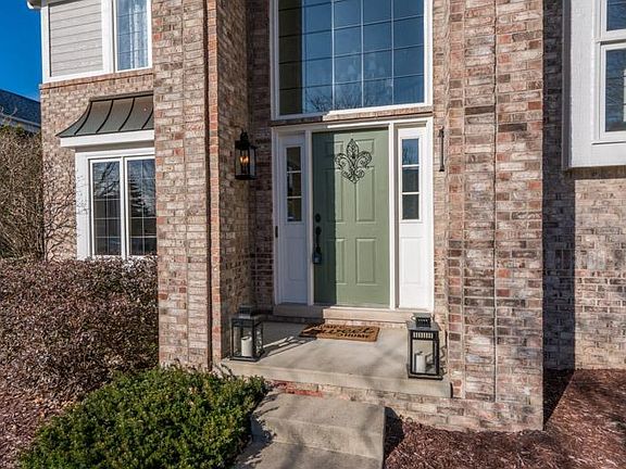3rd image of 7533 Chesterfield Dr E