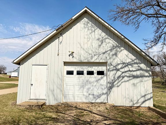 4th image of 236 Granite Rd