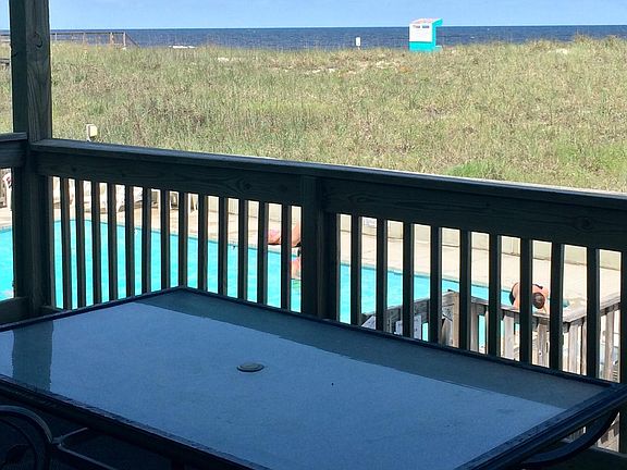 balcony ocean view