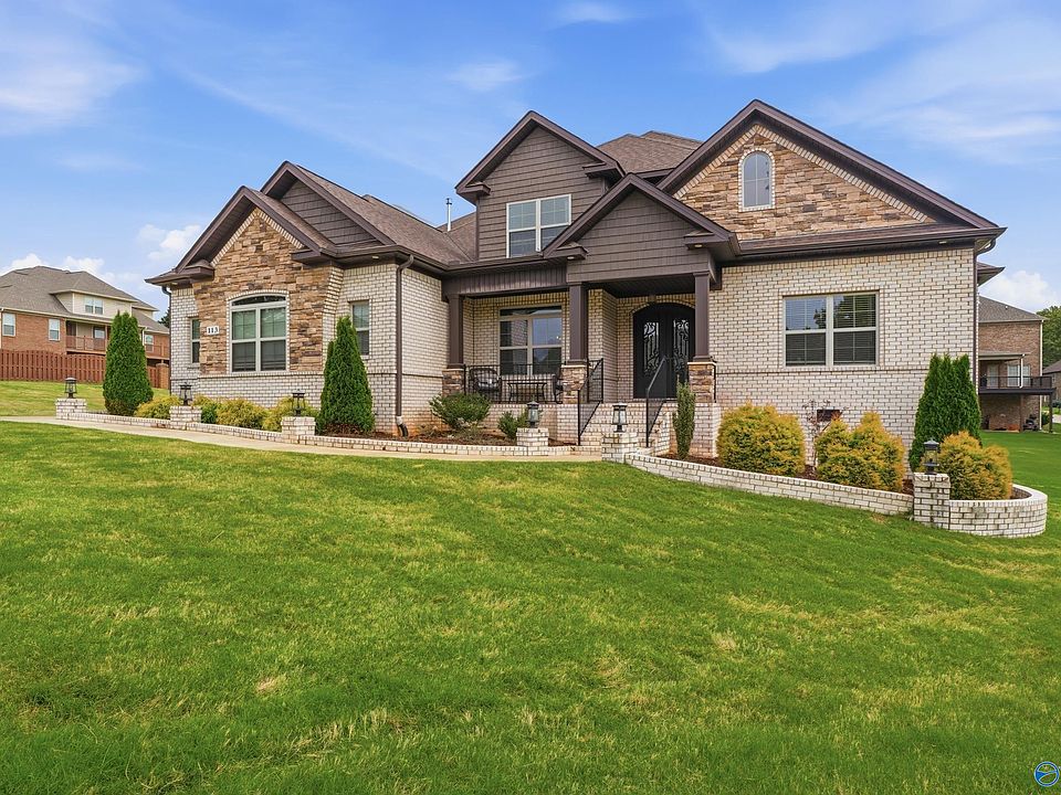 1st image of 113 Kelly Valley Ln