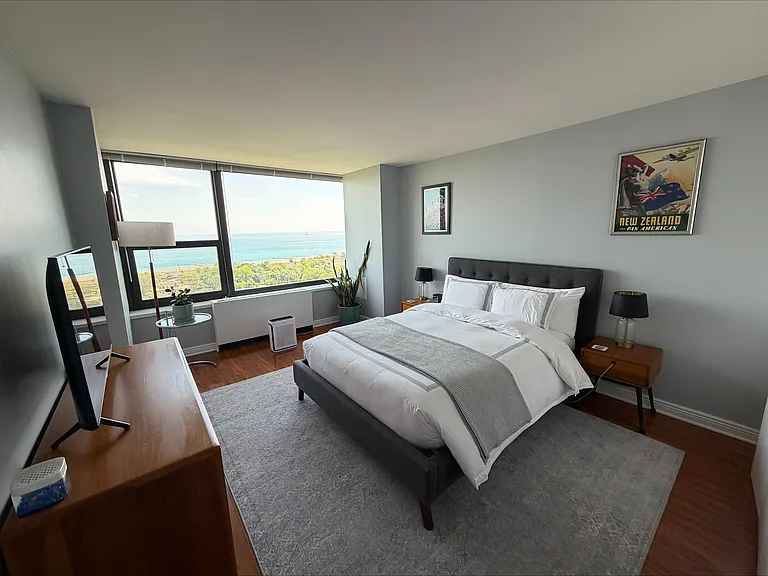 1850 N Clark St #2207 — Photo 8