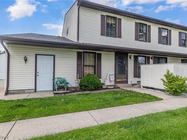 17220 Sheldon Rd #48B, Brook Park, OH 44142