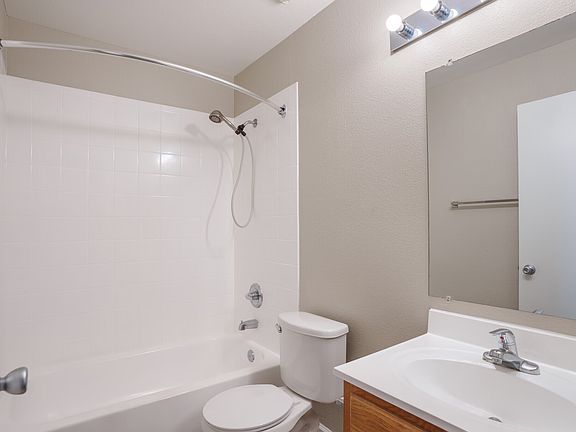 4th image of 2005 San Jose Dr Unit 208
