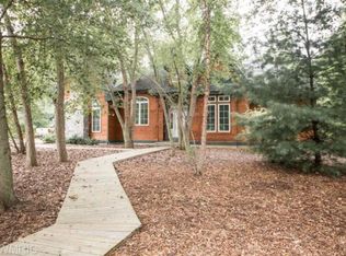 5686 Lily Ln, Sawyer, MI 49125