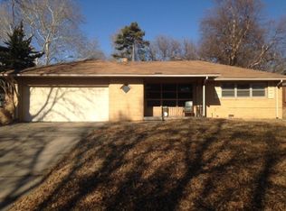 6026 E Murdock Ave, Wichita, KS 67208