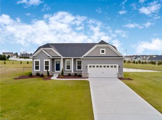 2650 Ledgestone Dr NW, Uniontown, OH 44685