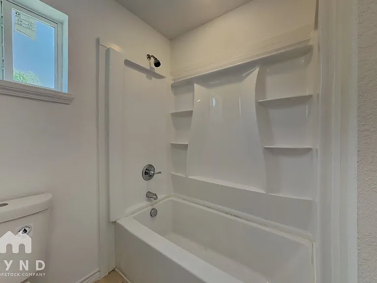 3034 W Salinas St #102 — Photo 11