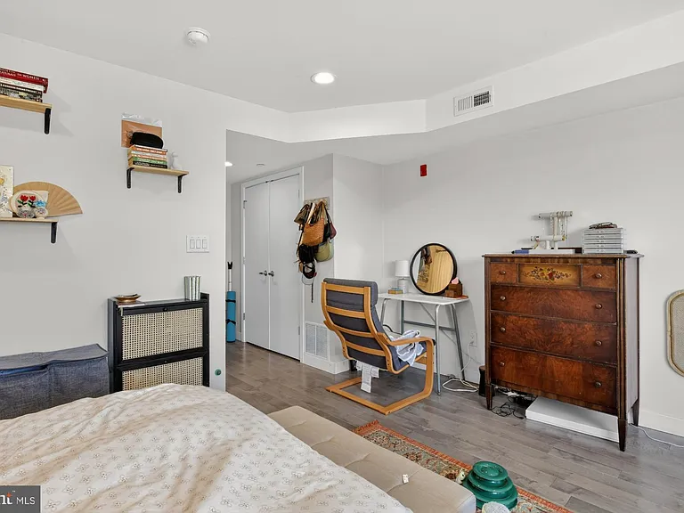 1650 Point Breeze Ave #3 — Photo 11