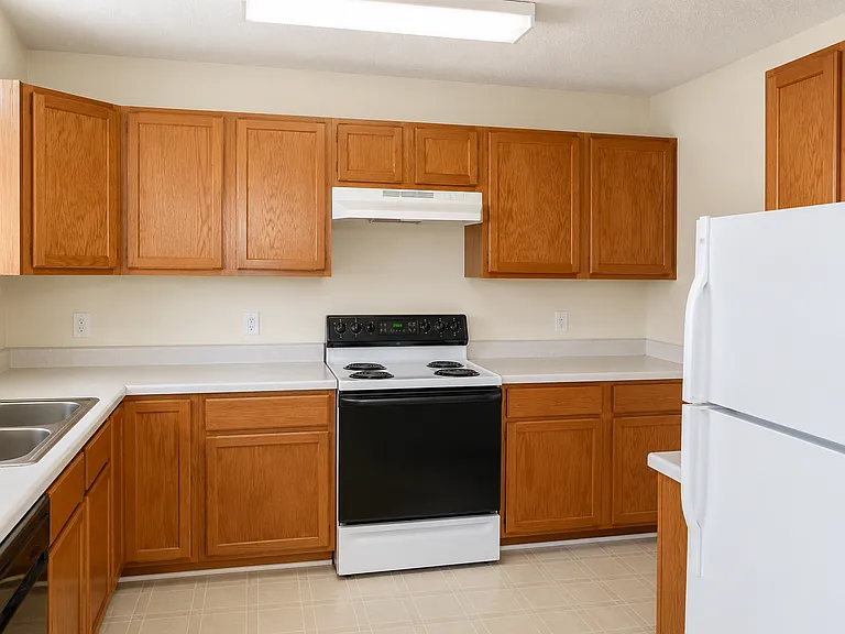 250 Chinquapin Trl #D — Photo 4