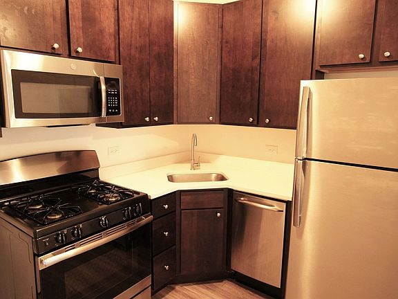 5th image of 2936 W Palmer St APT 106