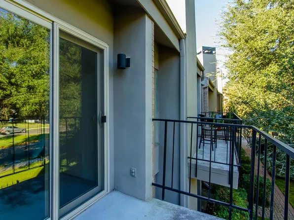 10811 Richmond Ave APT 20, Houston, TX 77042