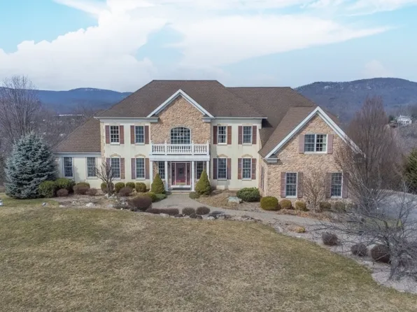 137 Finch Rd, Ringwood Boro, NJ 07456