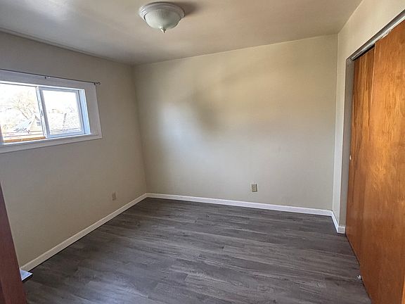 5th image of 270 Center St