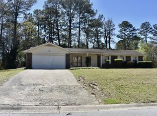 6115 Panellus Dr, Stone Mountain, GA 30087