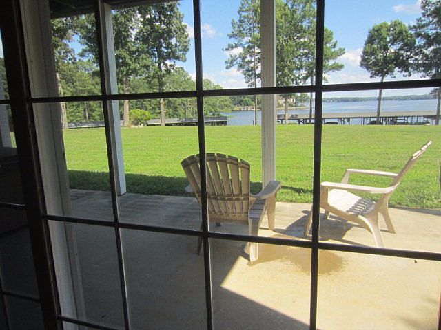 1st image of 134 Sandy Cove Dr