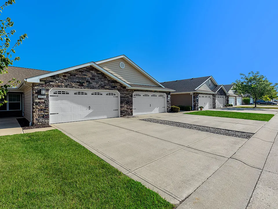 Redwood Noblesville Harewood Drive