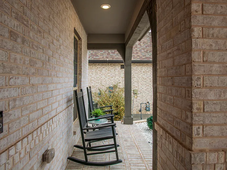 1700 Hydrangea Ln — Photo 25