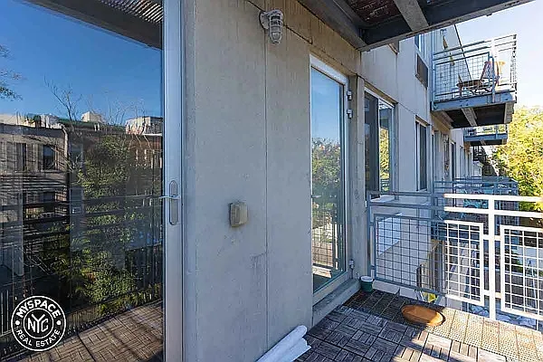 Rented by MySpaceNYC | media 36