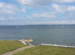 7 Sauga Ave, North Kingstown, RI 02852