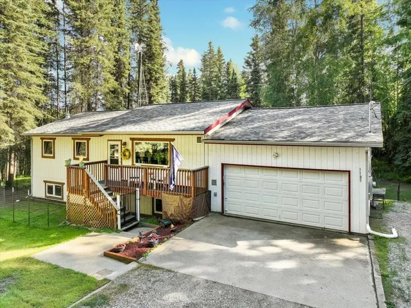 1185 Grenac Rd, Fairbanks, AK 99709