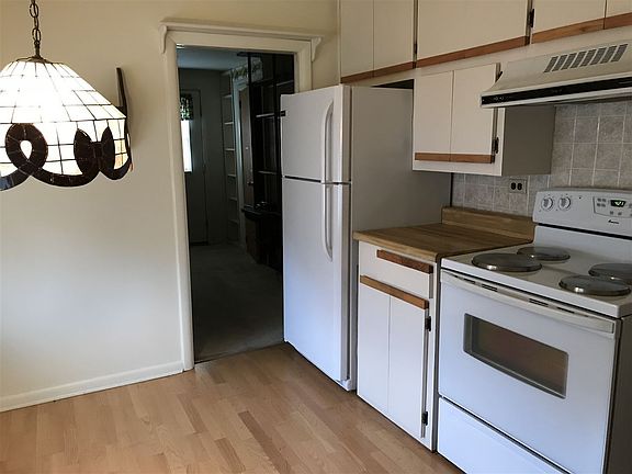 5th image of 1402 Putnam St
